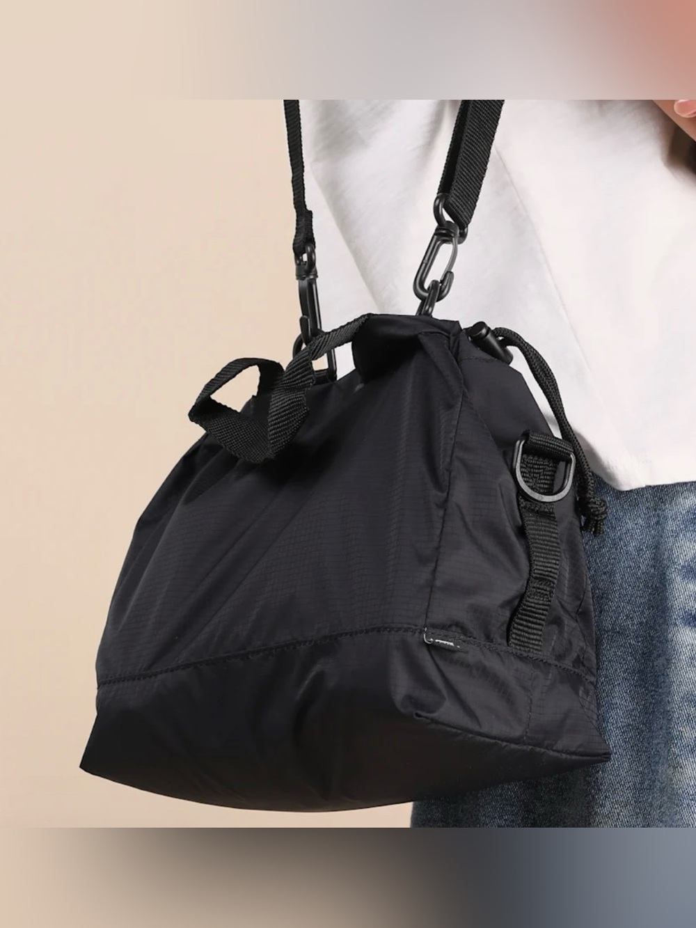 Vans Its A Mini Cinch Bag Black NWT